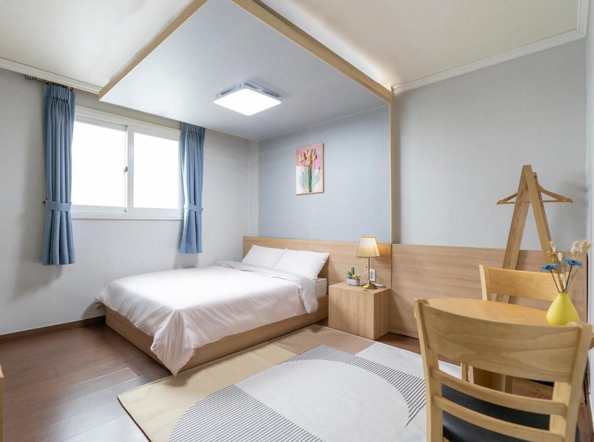 Ellui Hotel Jeju Luaran gambar