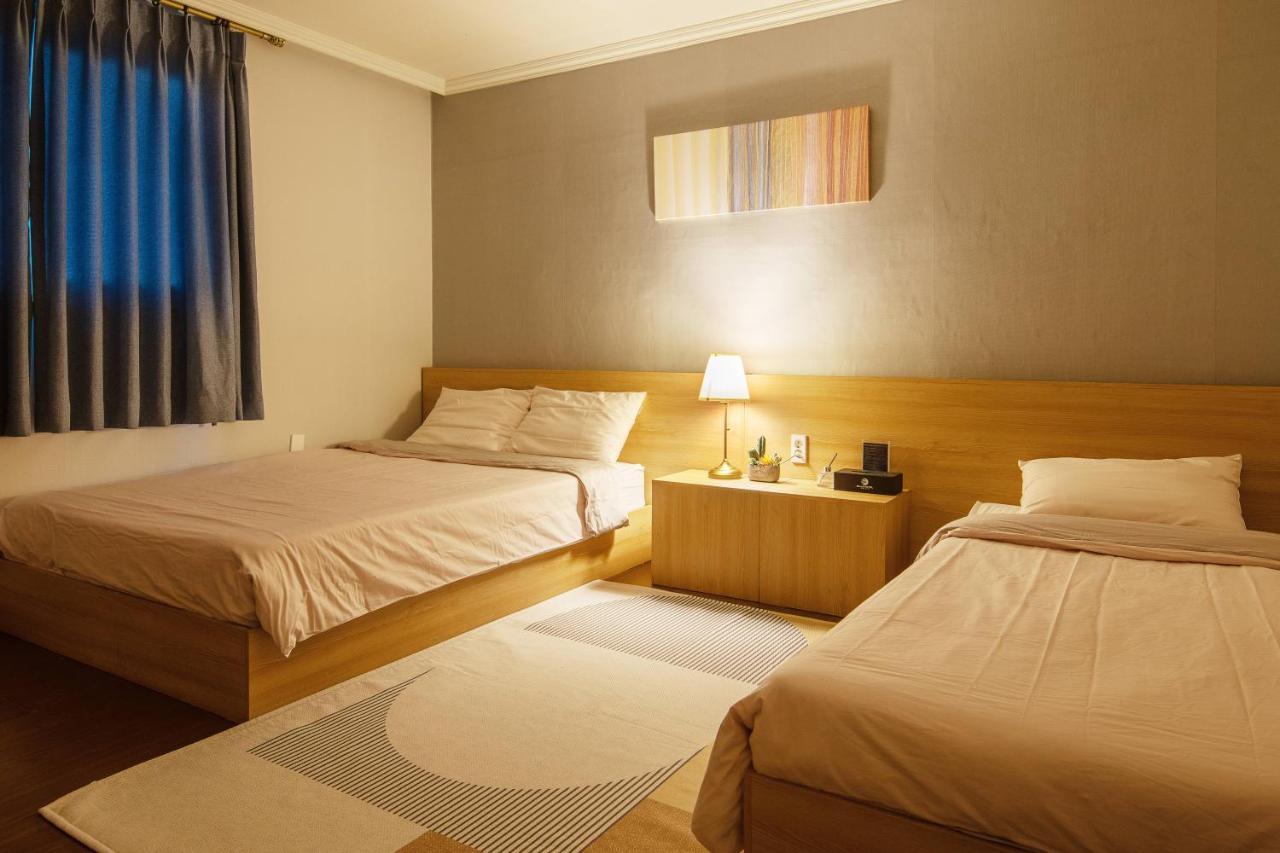 Ellui Hotel Jeju Luaran gambar
