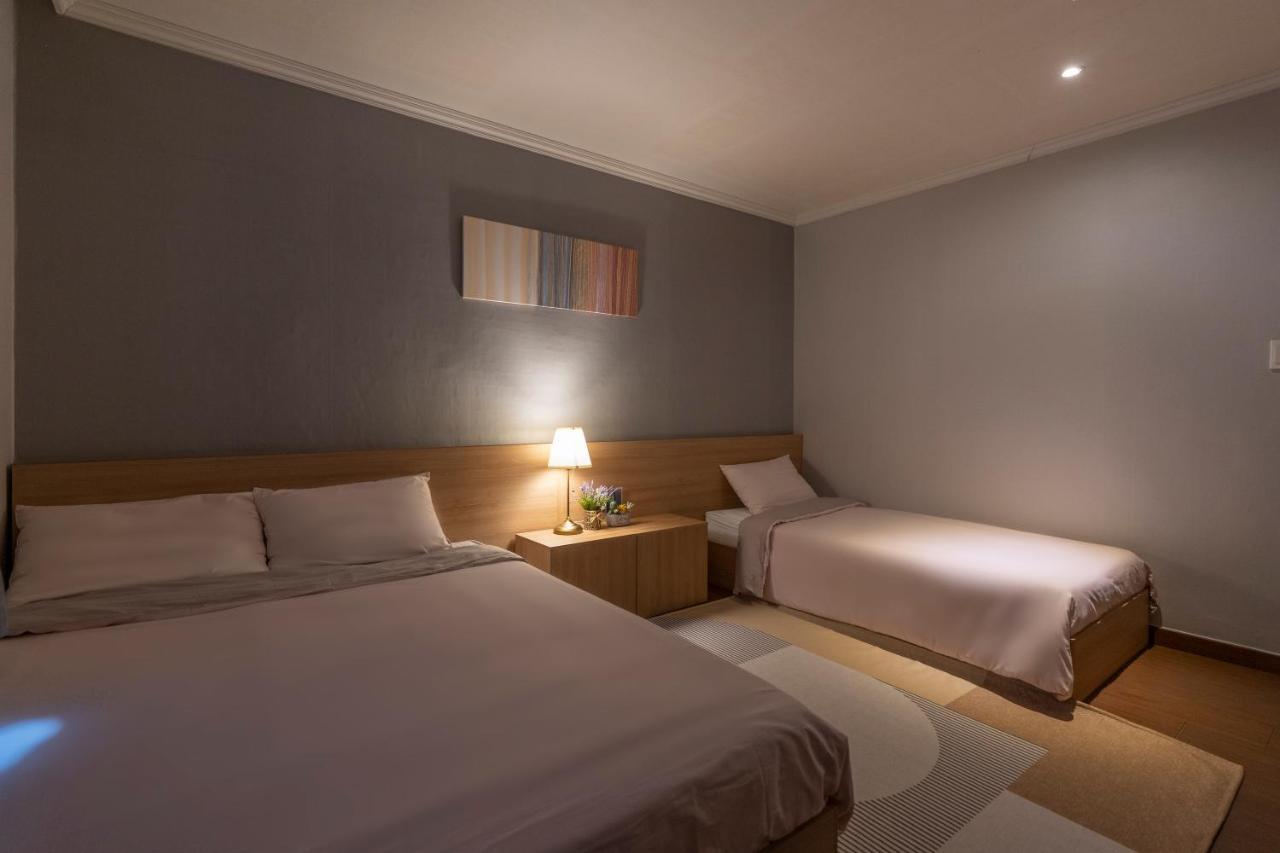 Ellui Hotel Jeju Luaran gambar