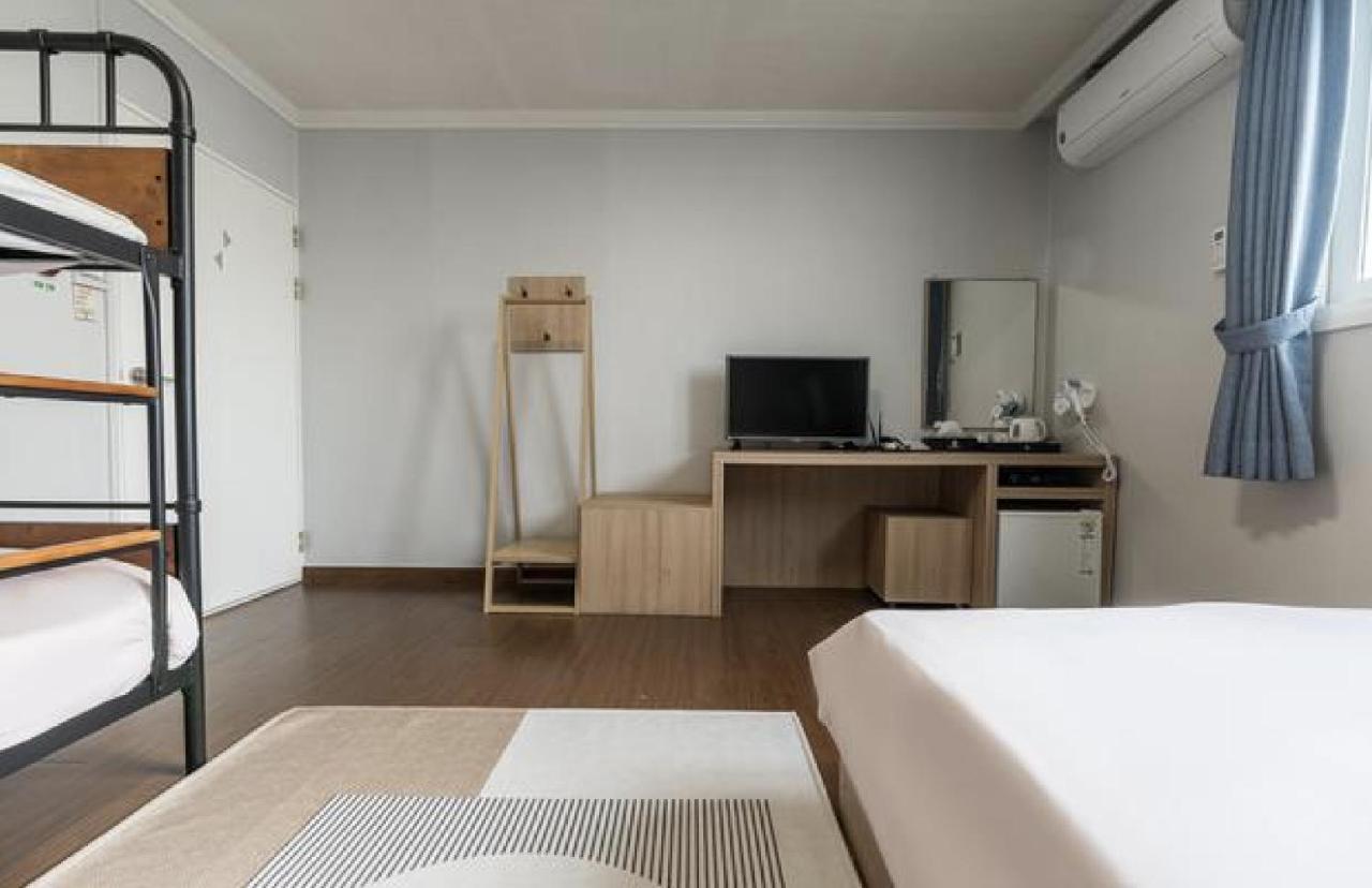Ellui Hotel Jeju Luaran gambar