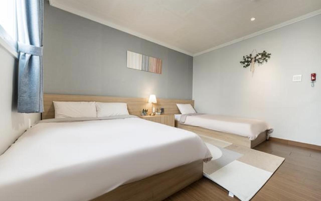Ellui Hotel Jeju Luaran gambar
